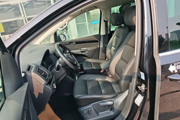 Used Volkswagen Sharan 2016 380TSI Luxury 7-Seater
