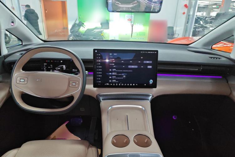 Used XPeng X9 2025 740 Ultra-Long Range Max
