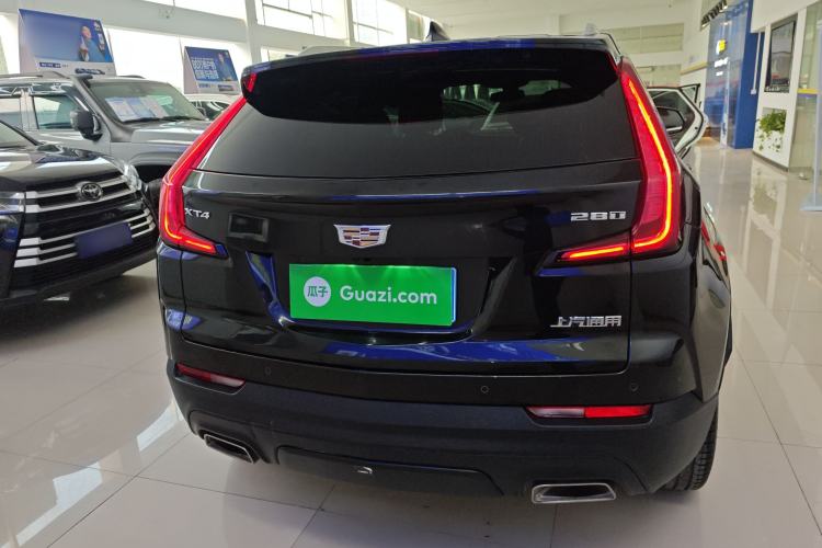 Used Cadillac XT4 2018 28T Two-Wheel Drive Tech Version
