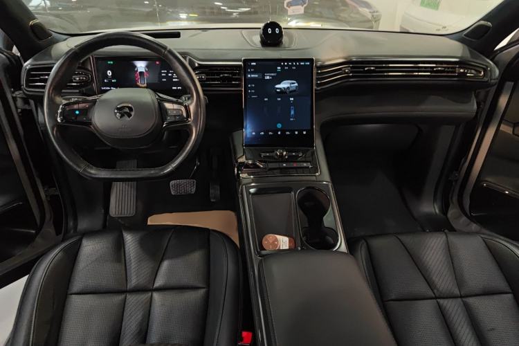 Used Nio ES8 2020 580 km Range Signature Edition Six-Seater Version
