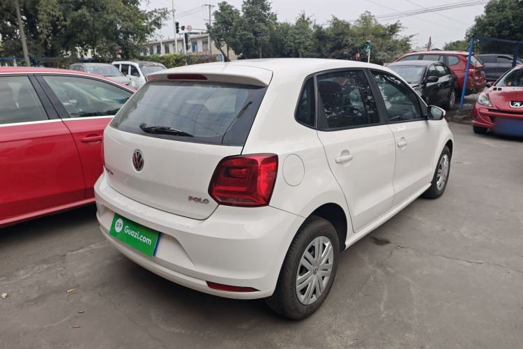 Used Volkswagen Polo 2016 1.4L Manual Fashion Model