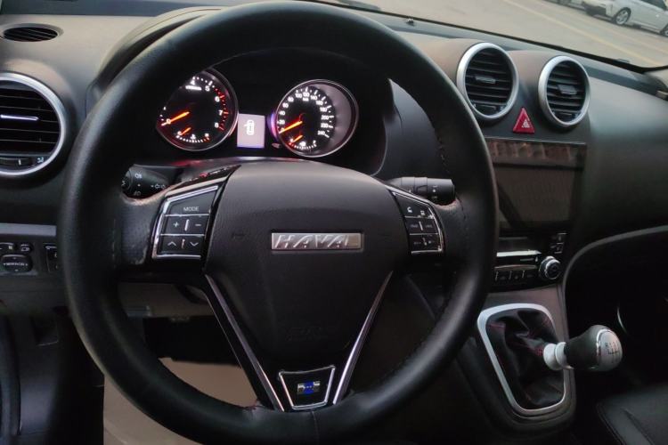 Used Haval H6 2016 Upgraded Model 1.5T Manual Two-Wheel Drive Elite Version
