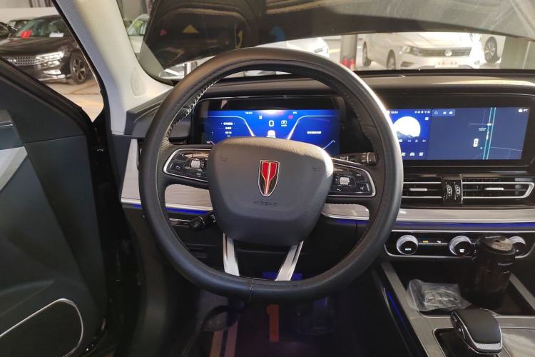 Used Hongqi HS5 2025 2.0T Two-Wheel Drive Flagship Pro Edition
