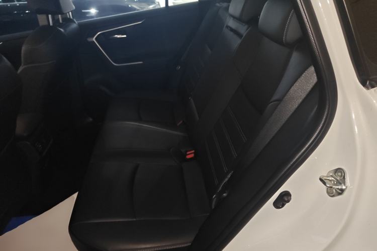 Used Toyota RAV4 2020 2.0L CVT Two-Wheel Drive Fashion PLUS Edition
