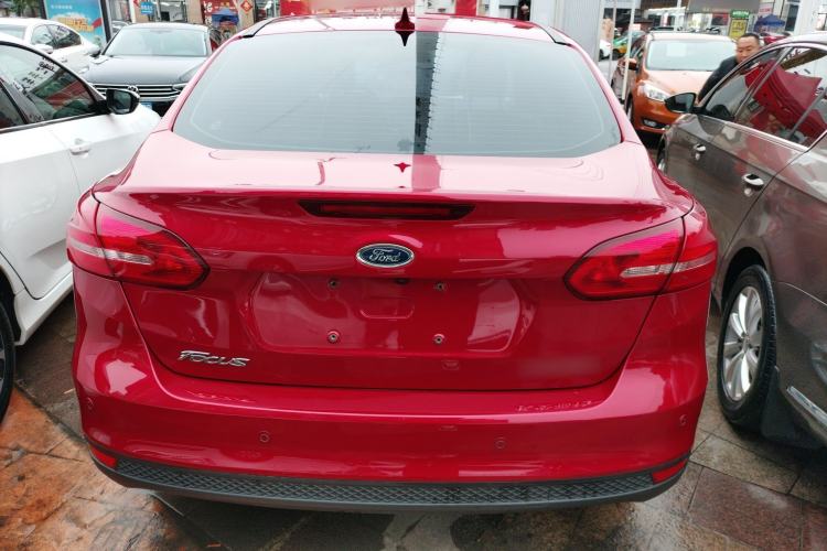 Used Ford Focus 2018 Sedan Classic 1.6L Automatic Trendy SmartDrive Edition
