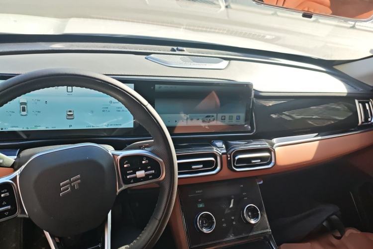 Used  Shanhai L7 2024 1.5T 120km MAX+ 7-Seater
