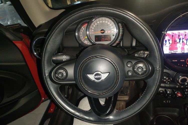 Used  MINI 2016 1.2T ONE Pioneer Edition
