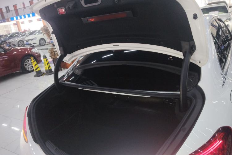 Used Mercedes-Benz C-Class 2020 Restyled C 200 L Fashion Edition Sport Version
