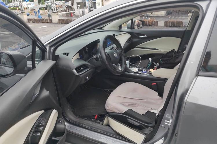 Used Buick Velite 6 2020 Plug-in Hybrid Connected Fashion Model
