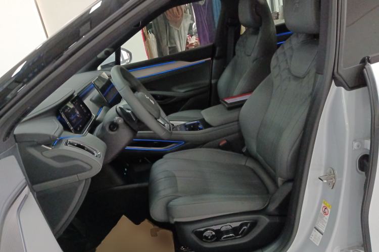 Used BYD Song L EV 2025 Intelligent Driving Version 662 km LiDAR Excellence Edition
