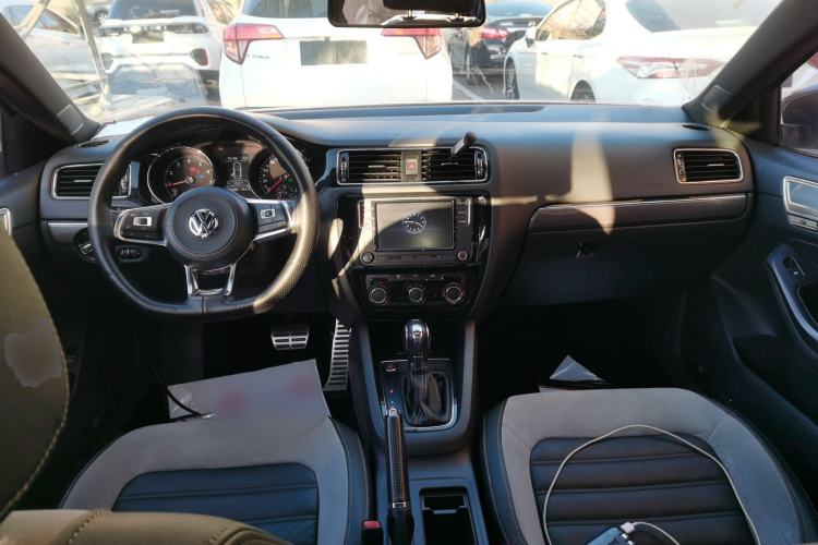 Used Volkswagen Sagitar 2016 280TSI Automatic R-Line