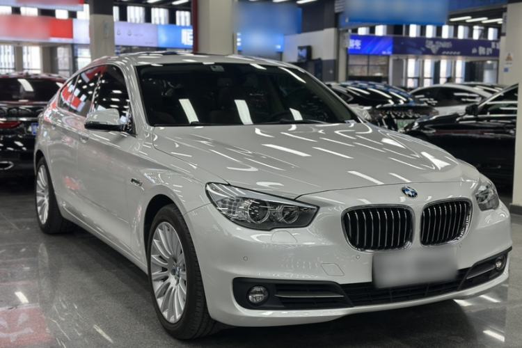 Used BMW 5 Series GT 2014 535i Leading Model

