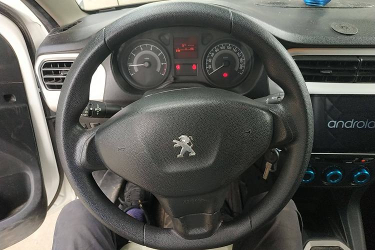 Used Peugeot 301 2016 1.6L Manual Comfort Edition
