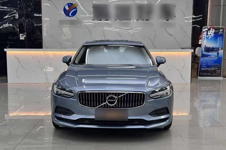 Used Volvo S90 2018 T4 Zhiyi Edition

