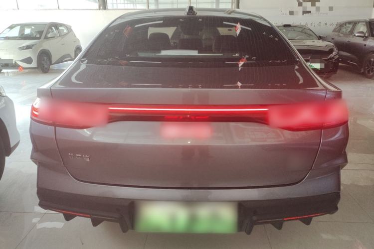 Used BYD Qin L 2025 DM-i Smart Drive 120KM Superior Model
