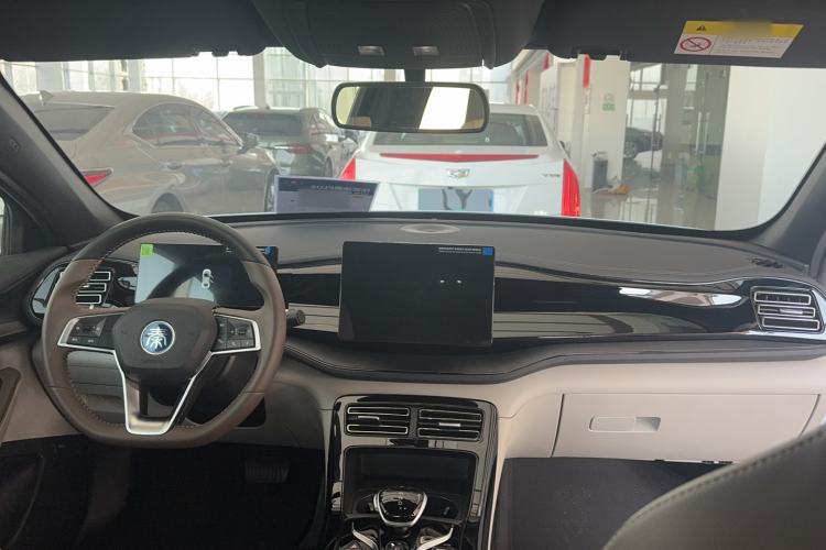 Used BYD Qin PLUS 2024 HONOR Edition DM-i 55KM Leading Model
