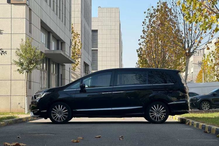 Used Honda Elysion 2022 2.0L eHEV Luxury Edition
