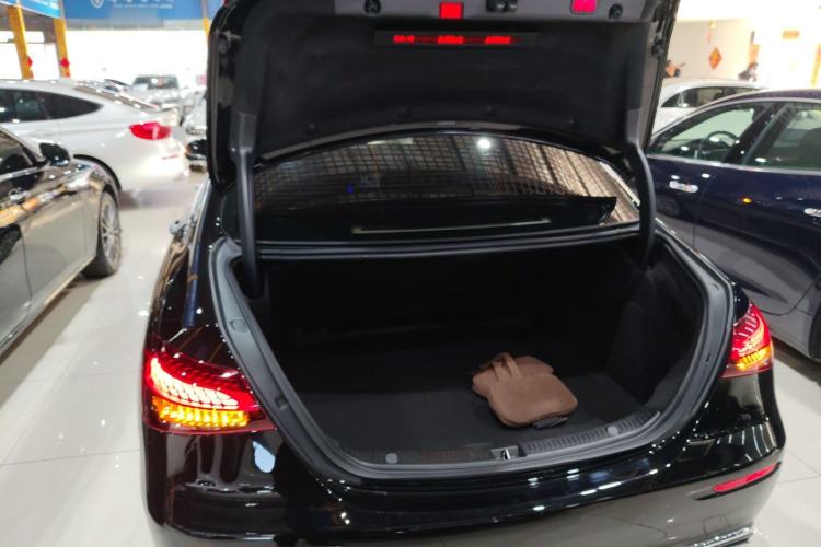 Used Mercedes-Benz E-Class 2022 Revised Version E 300 L Fashion Edition
