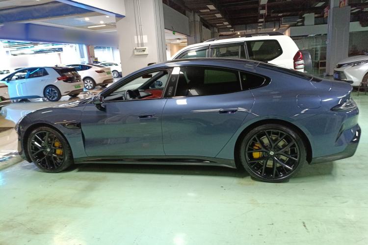 Used  SU7 2024 Four-Wheel Drive Ultra-Long Range Advanced Intelligent Driving Max Edition
