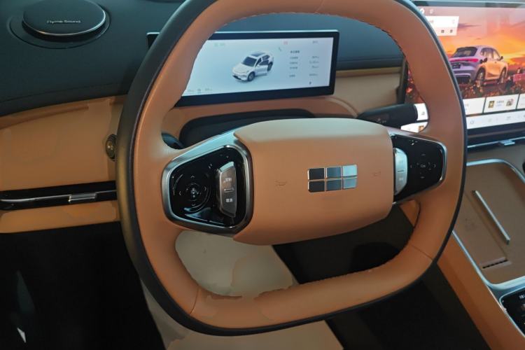 Used  Galaxy Xingjian 7 EM-i 2025 120km Flagship Edition
