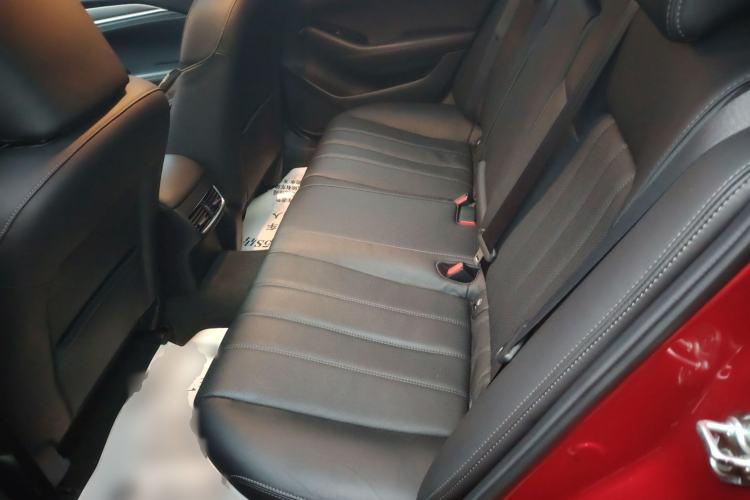 Used Mazda Atenza 2021 2.0L Blue Sky Luxury Edition
