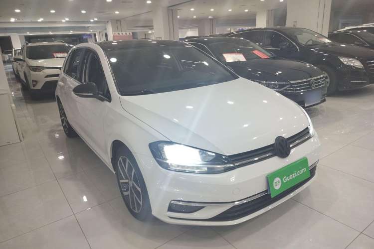 Used Volkswagen Golf 2020 Zhiai Edition 200TSI DSG Comfortable & Ambitious Version
