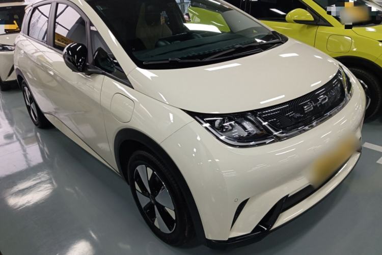 Used BYD Dolphin 2023 420 km Fashion Edition