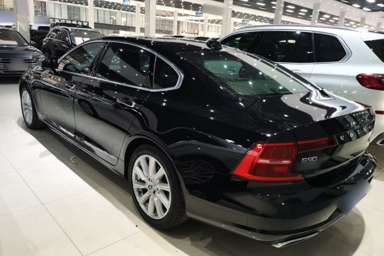 Used Volvo S90 2020 Facelifted T5 Zhiyi Luxury Edition
