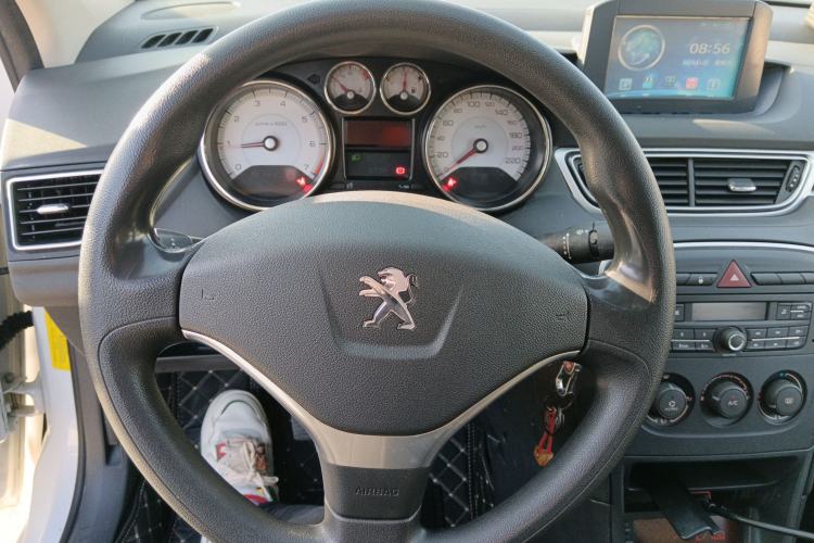 Used Peugeot 308 2014 Enjoy Edition Classic 1.6L Manual YouShang Model
