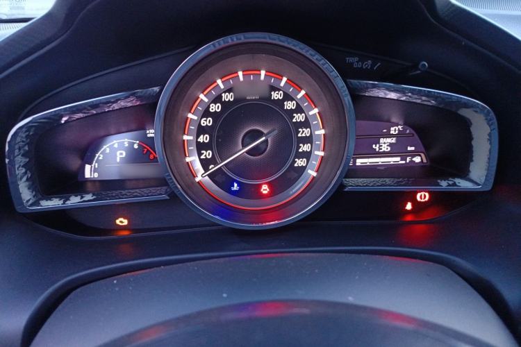 Used Mazda Mazda 3 Axela 2014 Sedan 1.5L Automatic Luxury Model
