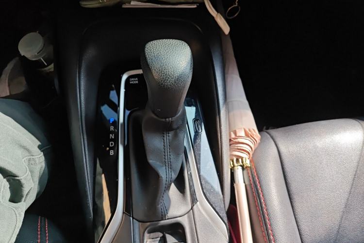 Used Toyota Levin 2019 Dual-Engine 1.8H E-CVT Luxury Edition China VI Standard
