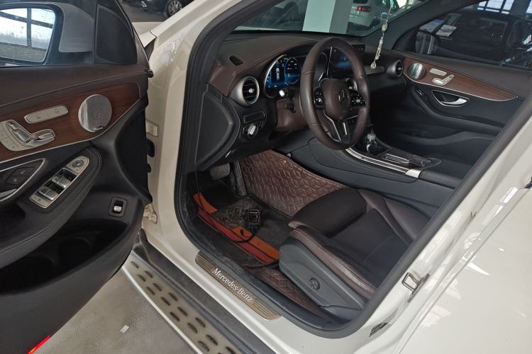 Used Mercedes-Benz GLC 2021 GLC 300 L 4MATIC Dynamic Model
