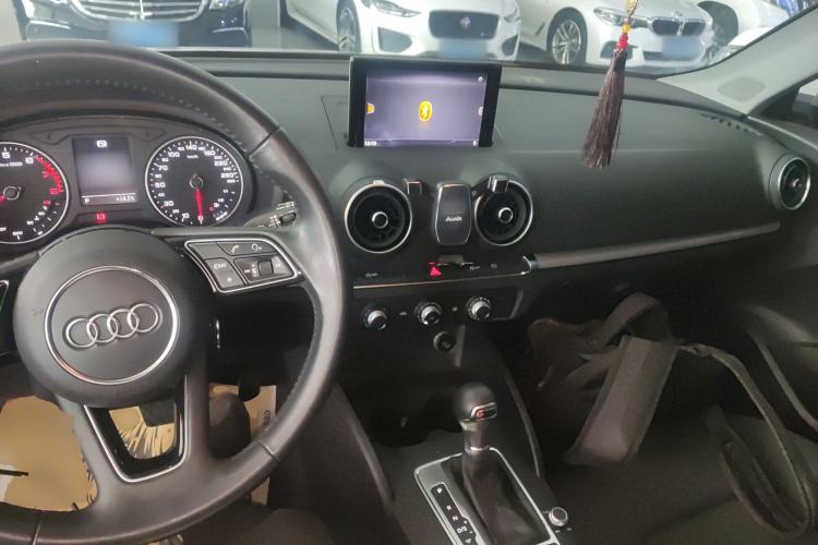 Used Audi A3 2020 Restyled Sportback 35 TFSI Entry-Level China VI Emission Standard
