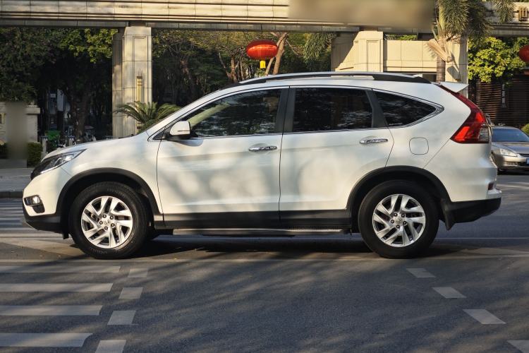 Used Honda CR-V 2015 2.4L two-wheel drive luxury version
