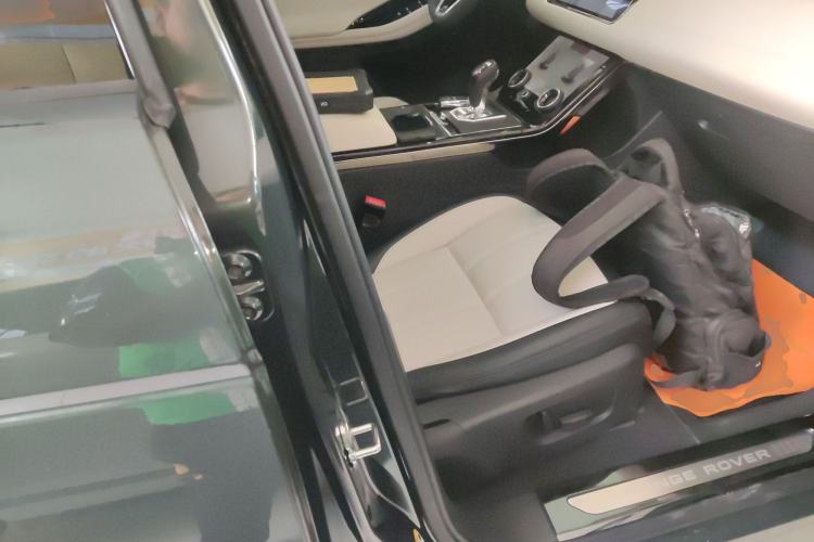 Used Land Rover Range Rover Evoque 2021 Range Rover Velar L 249PS R-Dynamic First Edition
