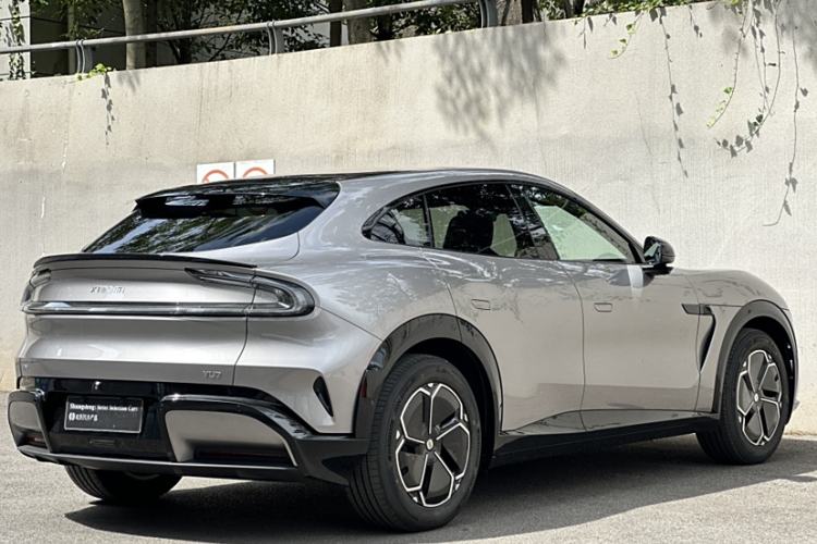 Used  YU7 2025 Ultra-Long Range Rear-Wheel Drive Version
