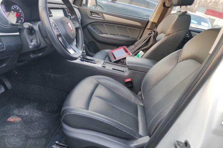 Used Roewe RX5 2019 20T Two-Wheel Drive Automatic 4G Connected Platinum Edition
