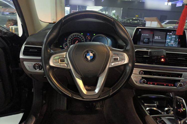 Used BMW 7 Series 2017 730Li Leading Model
