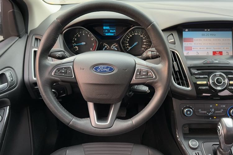 Used Ford Focus 2018 Sedan Classic 1.6L Automatic Trendy SmartDrive Edition