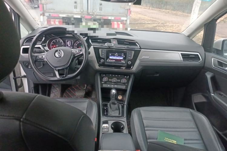 Used Volkswagen Touran 2016 Volkswagen Touran L 280TSI DSG Comfort Edition