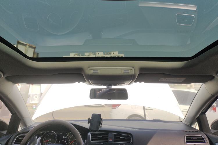 Used Volkswagen Golf 2017 230TSI Automatic Comfort Edition – Celebrating Milestone of One Million Units
