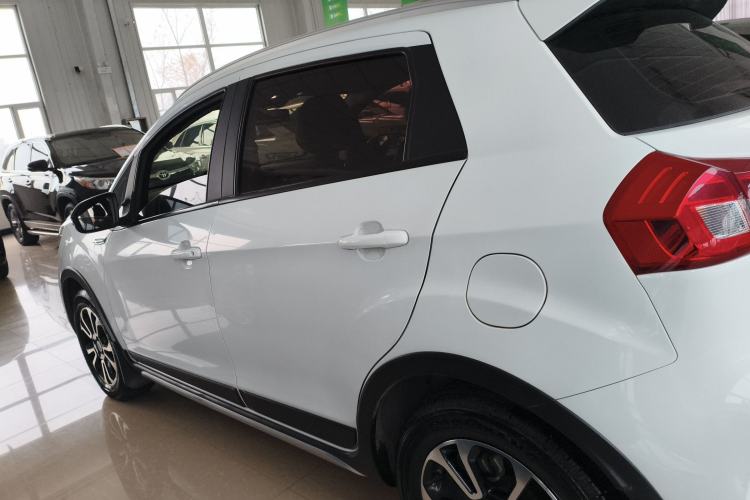 Used Geely Auto Vision X3 2017 1.5L Manual Elite Model
