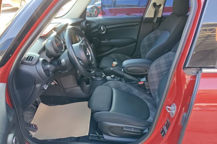 Used  MINI 2016 1.5T COOPER Five-Door Edition

