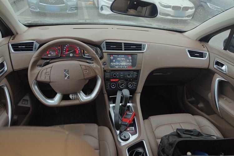 Used  6 2014 1.6T Prestige Edition THP200