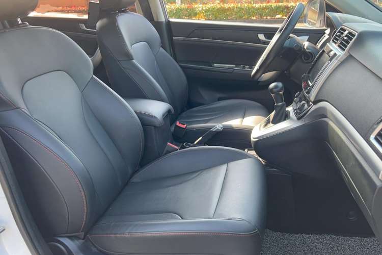 Used Haval M6 2019 1.5T DCT Two-Wheel Drive Value Edition China VI Standard
