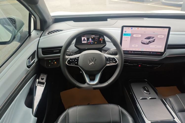 Used Volkswagen ID.4 X 2025 Smart Version Pure & Intelligent Enjoyment Edition
