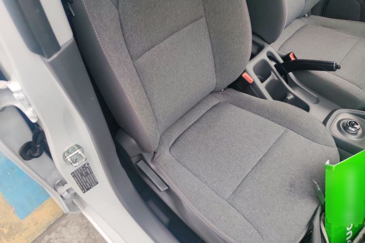 Used Wuling Hongguang New Energy 2025 Extended-Range Hybrid 50KM Comfort Version
