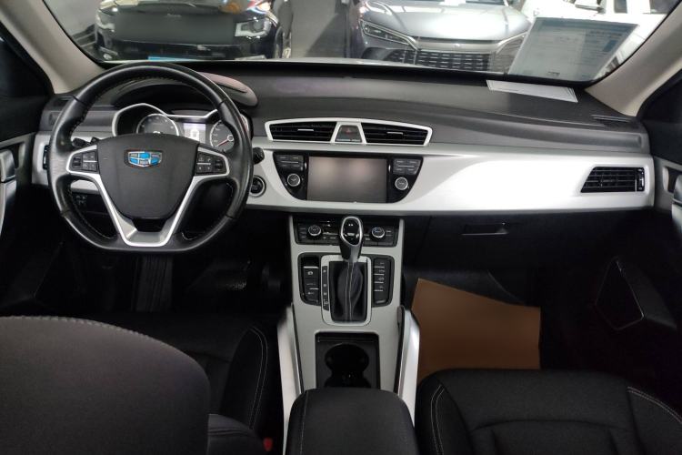 Used Geely Auto Emgrand X7 Sport 2016 1.8TD Automatic ZhiShang Model
