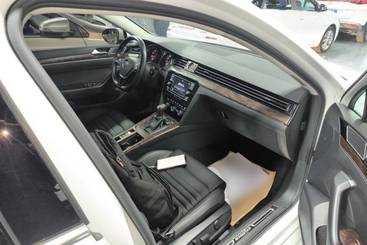 Used Volkswagen Magotan 2018 Facelift 330TSI DSG Luxury Model