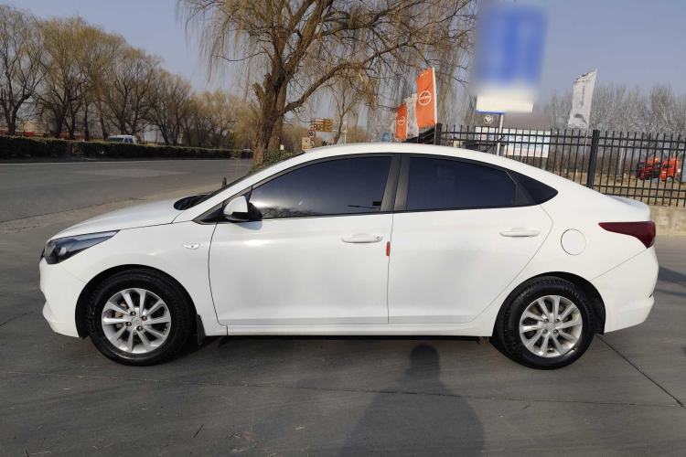 Used Hyundai Verna 2016 1.4L Automatic Cool Edition GLS
